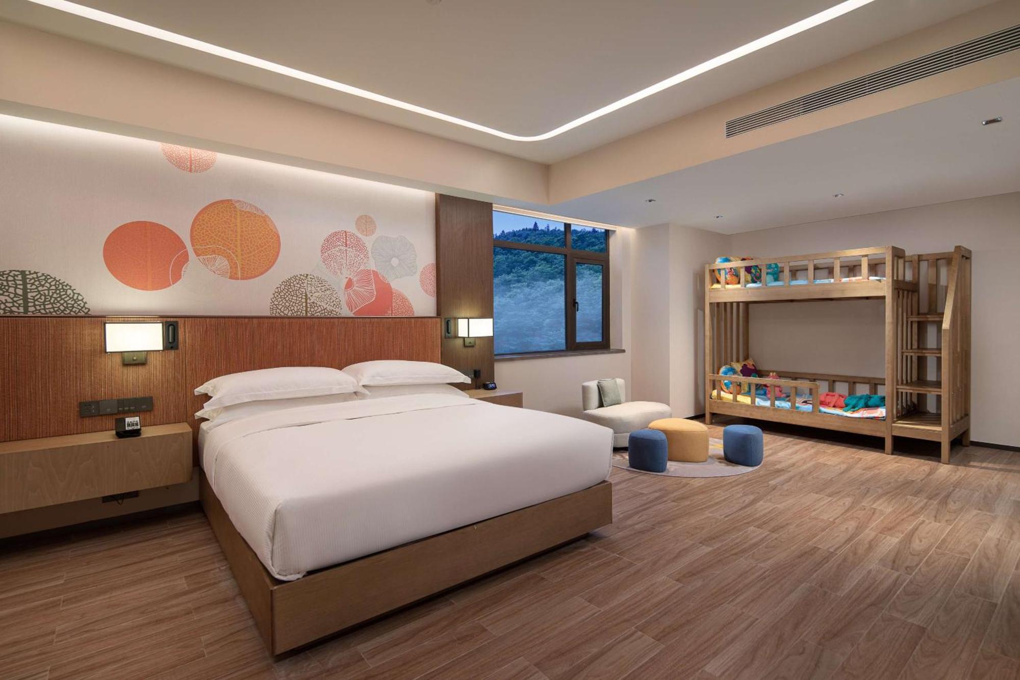 Hilton Garden Inn Дзиуджайгоу Екстериор снимка
